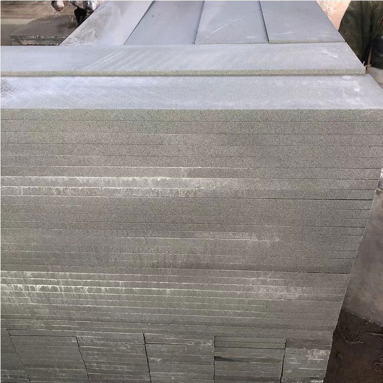 河南石材雕刻与绿色板岩 从青石砖到蘑菇石的加工魅力