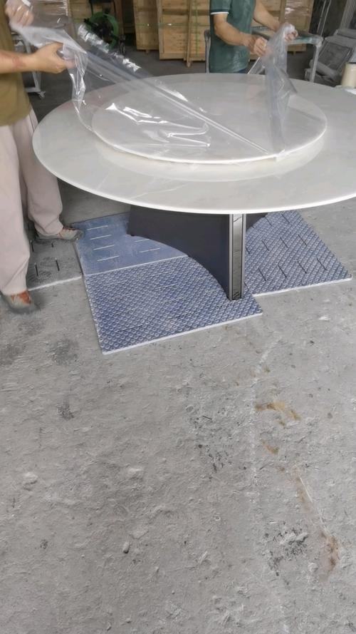 中国石材城水头奢石餐桌台面封釉加工厂家